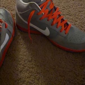 Lightly worn Nike cool gray sneaker